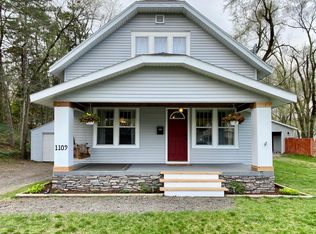 1109 Bristol Ave NW, Grand Rapids, MI 49504