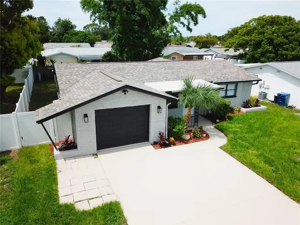 7111 Rockwood Dr, Port Richey, FL 34668