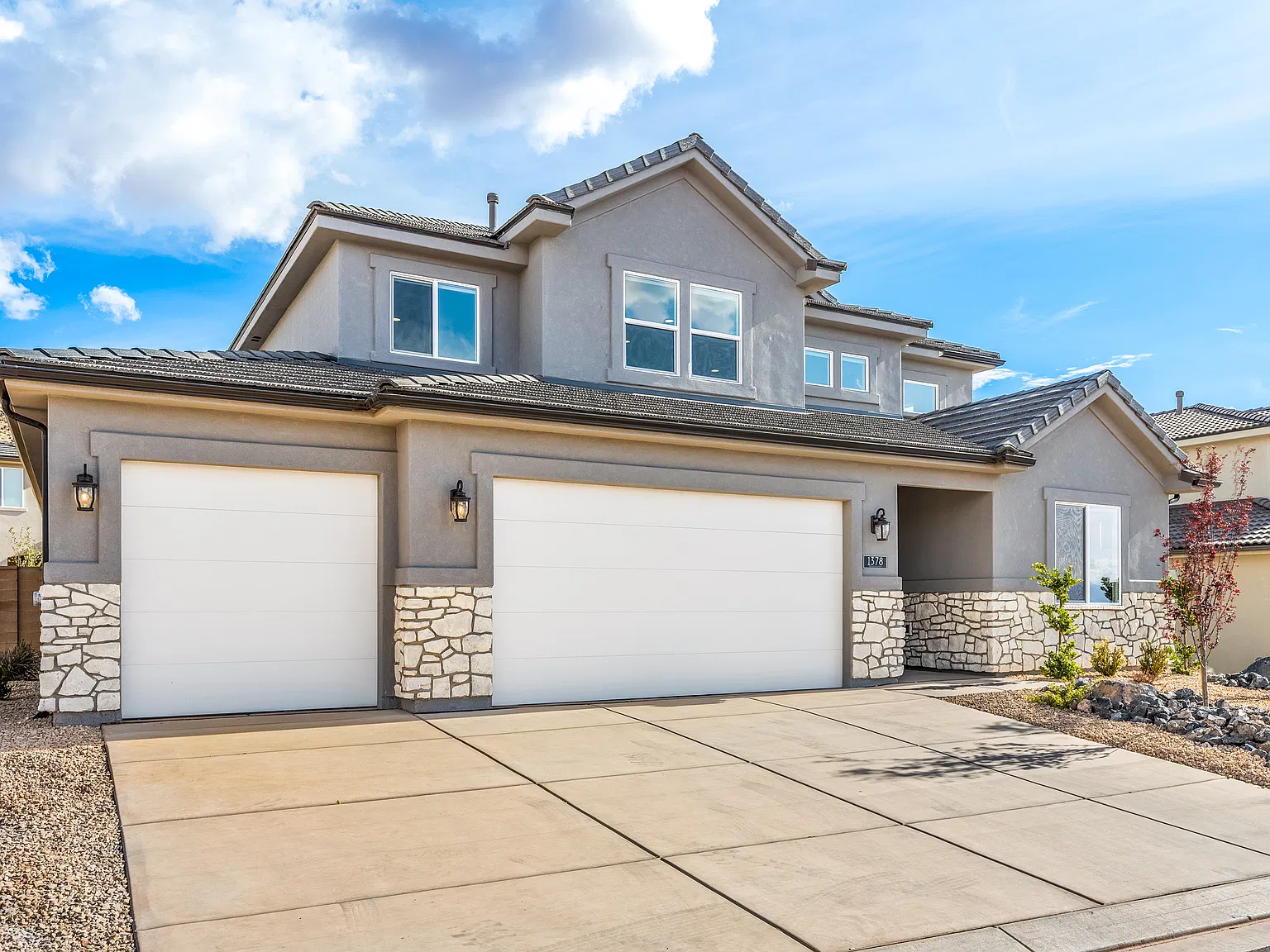 5 bed, 2783 sqft, $3,800 — Photo 1