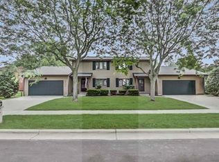 6909 Harvest Hill Rd, Madison, WI 53717