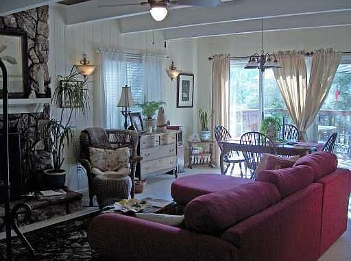 2nd image of 1012 Sandalwood Dr