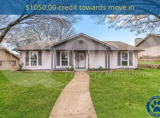 306 Wildbriar Dr, Garland, TX 75043