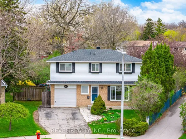807 Secord Ct, Milton, ON L9T 3T3