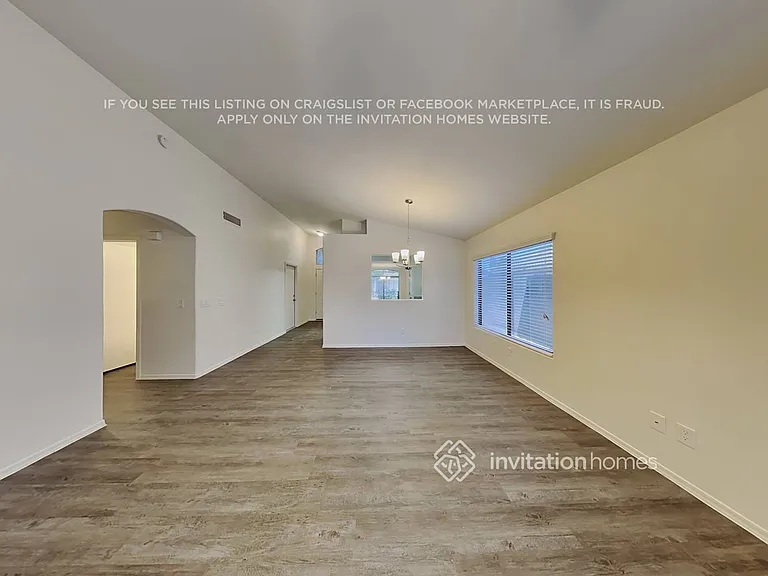 25826 N 65th Ave — Photo 4