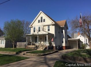 220 S 4th St, Monmouth, IL 61462