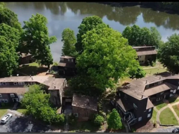 2808 Shell Bark Rd, Decatur, GA 30035