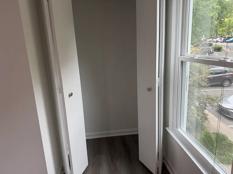 107 Weatherstone Dr #B — Photo 4