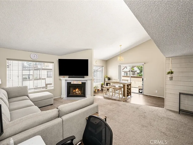 1206 S Cypress Ave #F — Photo 9