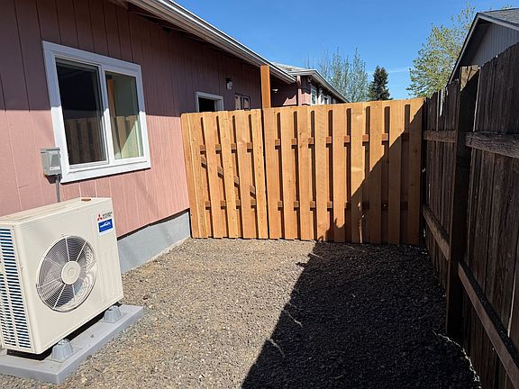 3rd image of 579 N 51st St