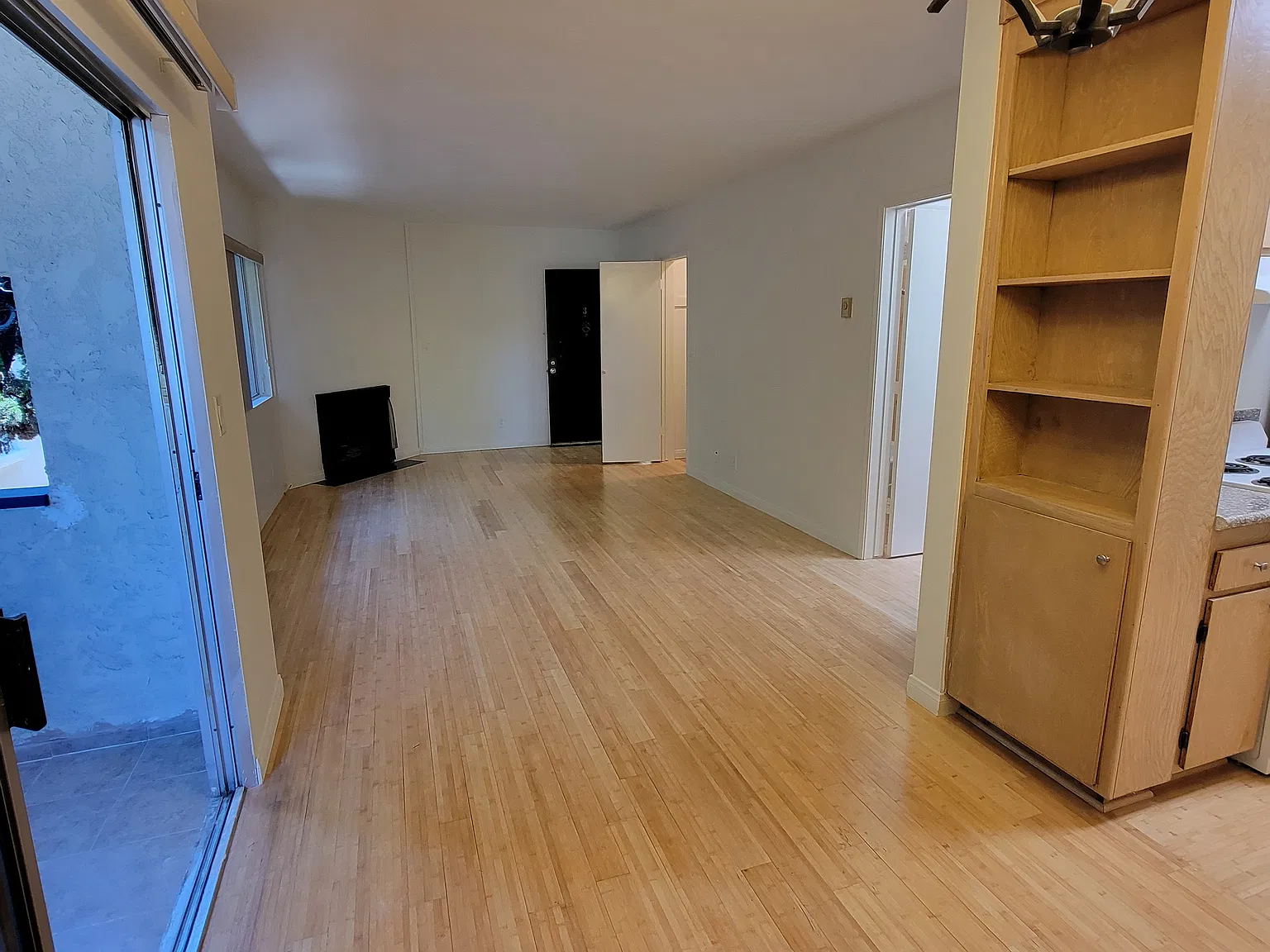 1729 Armacost Ave — Photo 4