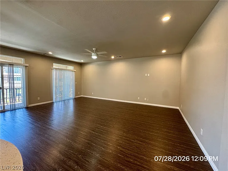 6049 Thistle Meadow Ave — Photo 7