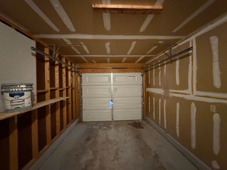 628 Pontiac Dr SW — Photo 17