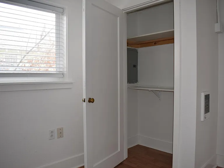 430 W Myrtle St #B — Photo 9