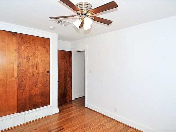 4th image of 5034 Nina Lee Ln