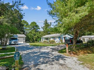 3 Savage Ln, Ocean View, DE 19970