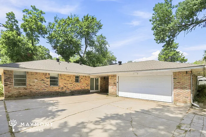 3 bed, 2.0 bath, 1668 sqft, $2,025 — Photo 3