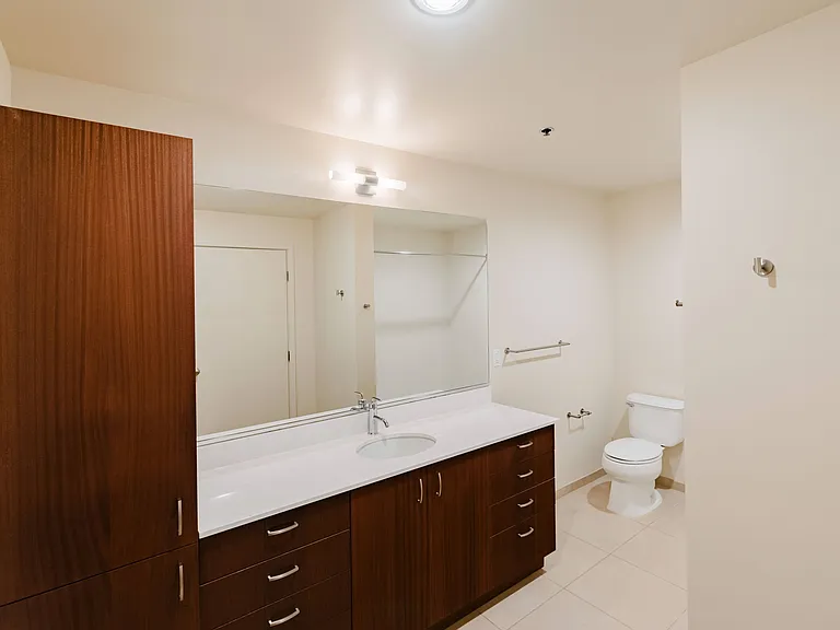 2x2 | Bath