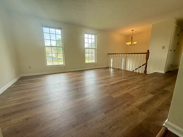5738 Villas Creek Dr — Photo 2