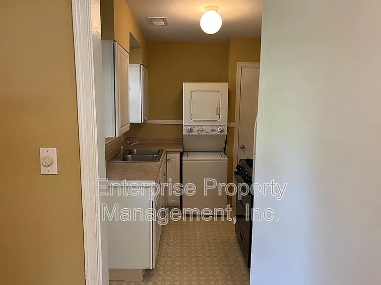 792 Saint Nick Dr — Photo 8