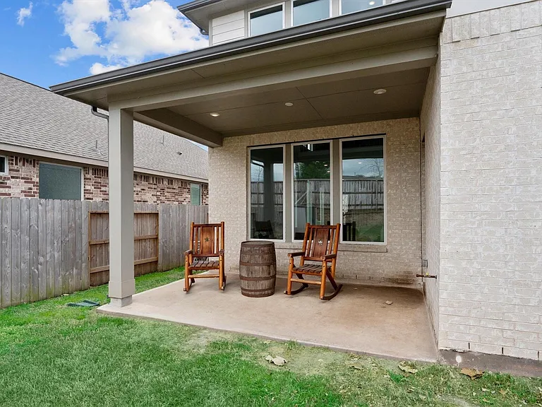 359 Mallorn Ln — Photo 36