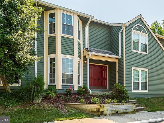 2nd image of 4 Leeward Ct
