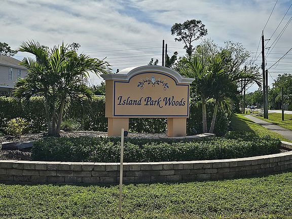 4th image of 6123 Lake Front Dr