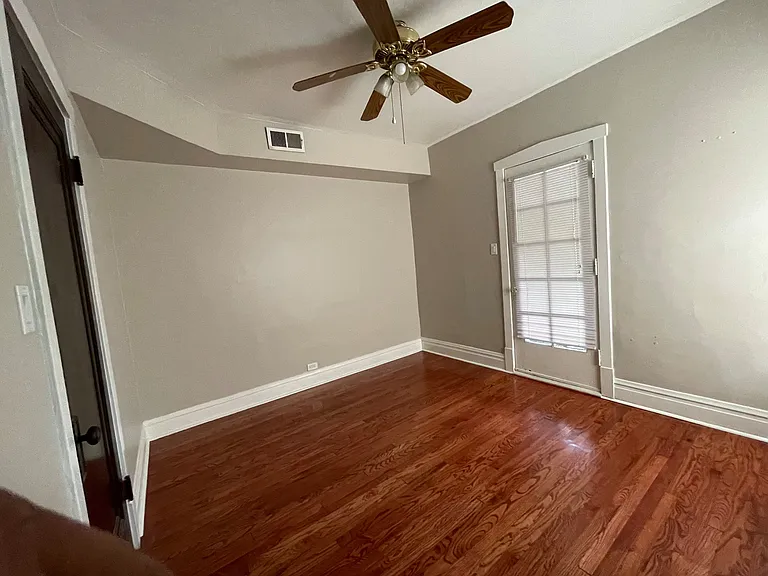 5322 N Sawyer Ave #2 — Photo 6
