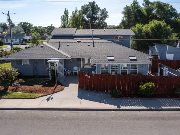 248 SE 10th St, Madras, OR 97741
