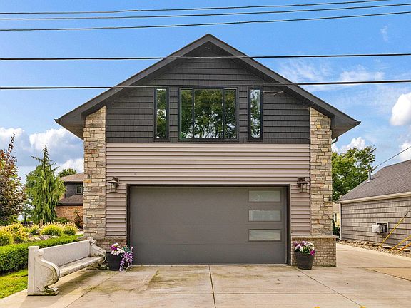 4th image of 35530 Hamer St