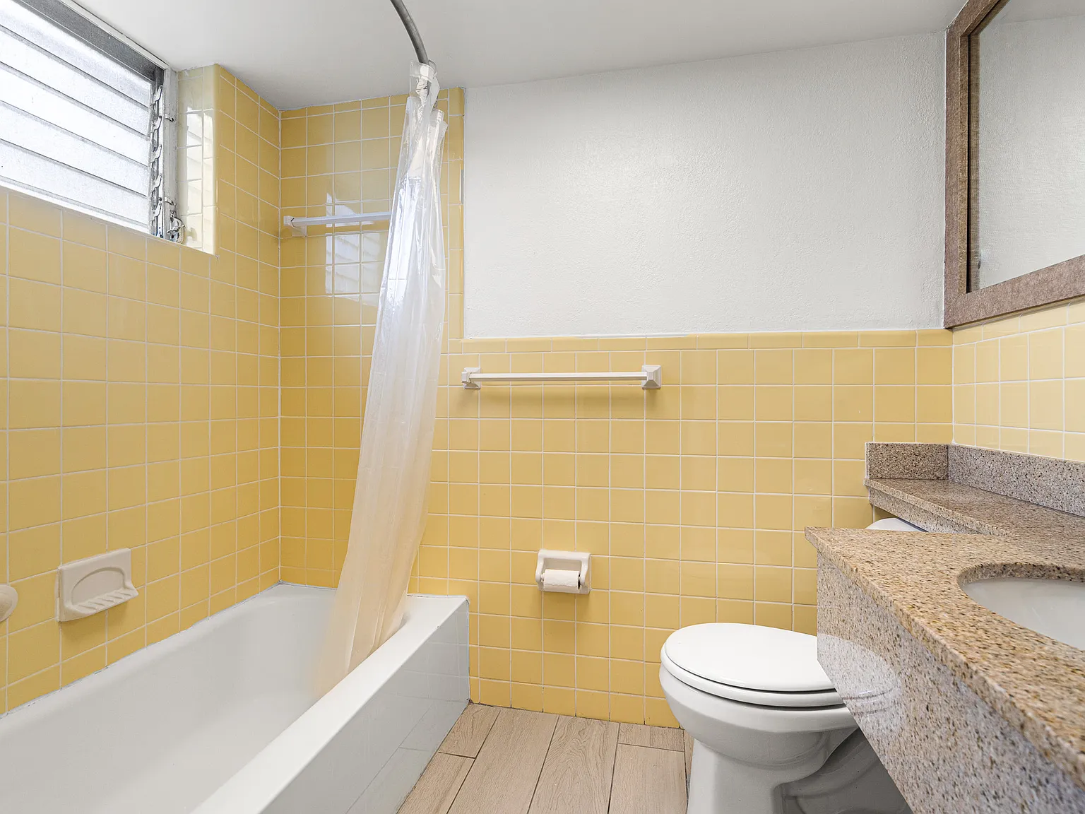 Studio, 400 sqft, $1,250 — Photo 4