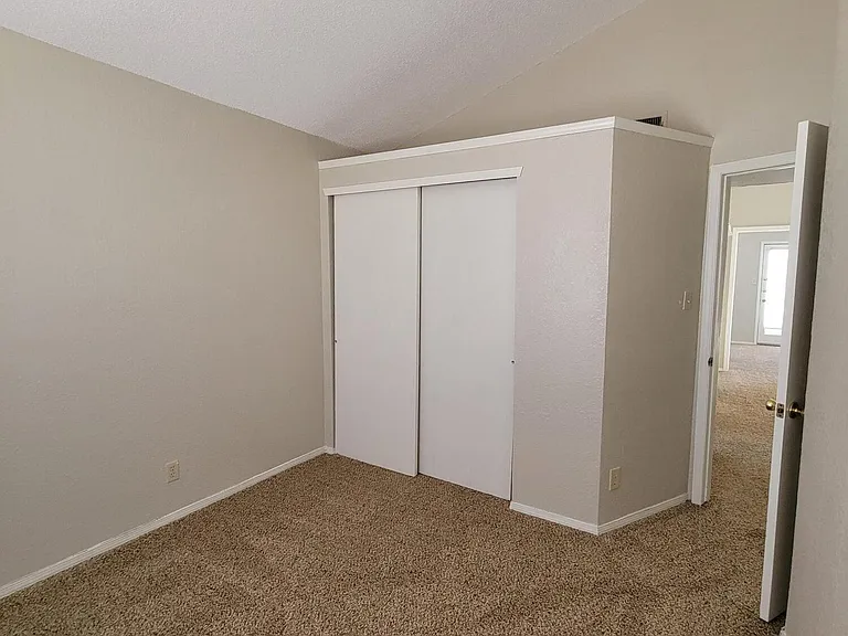 3200 Mountain Ridge Dr — Photo 46