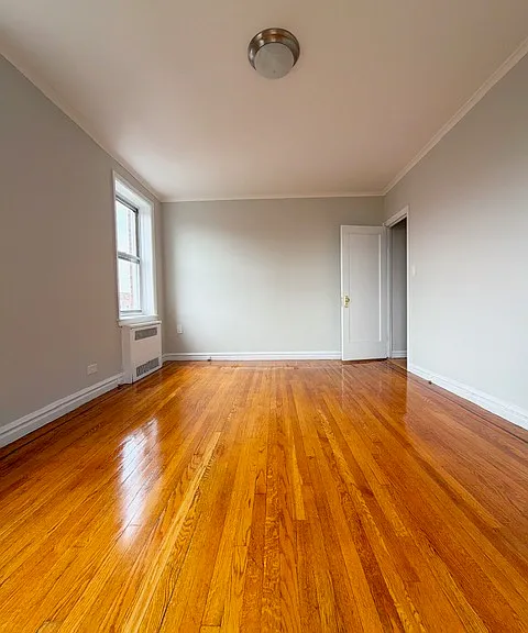 416 E 17th St #6 — Photo 5
