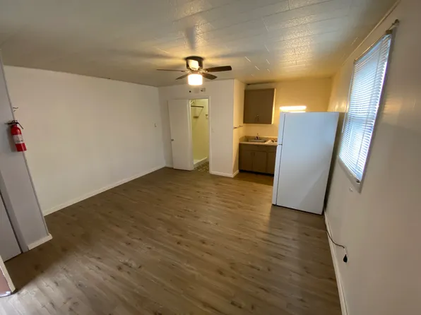319 E Sheen Ave #6, East Peoria, IL 61611