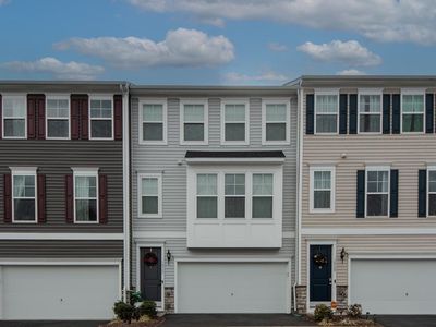 18307 Summit Pointe Dr, Triangle, VA, 22172