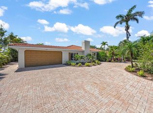 9421 Moonlight Dr, Sanibel, FL 33957