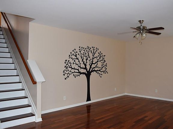 2nd image of 2740 Amalfi Way