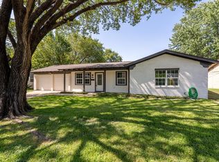 7417 Deaver Dr, North Richland Hills, TX 76180