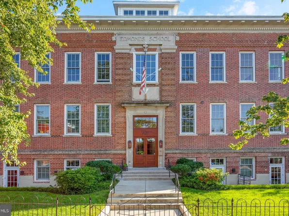901 D St NE APT 102, Washington, DC 20002