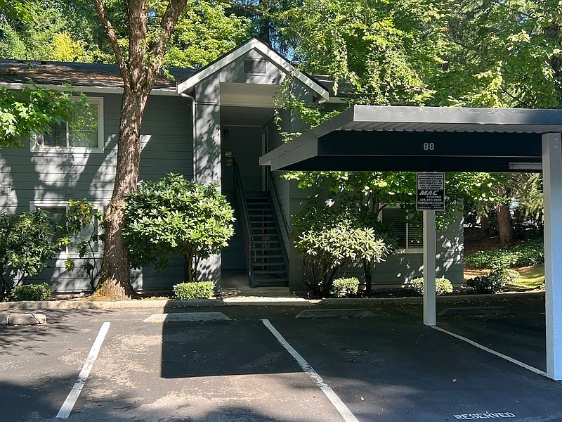 1st image of 10026 NE 127th Pl APT D119