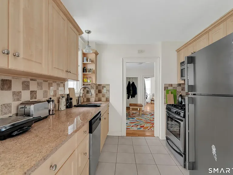 125 Nicoll St — Photo 2