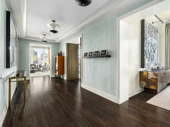 200 East 79th Street image 7 of 20
