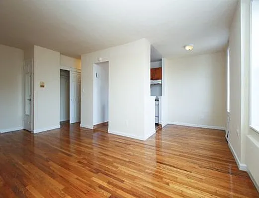 Rented by SW Queens Mezzanine | media 9