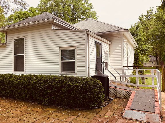 4th image of 803 E Illinois St