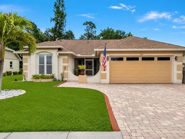 1101 50th St E, Bradenton, FL 34208
