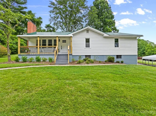 13 Hemlock Rd, Mills River, NC 28759