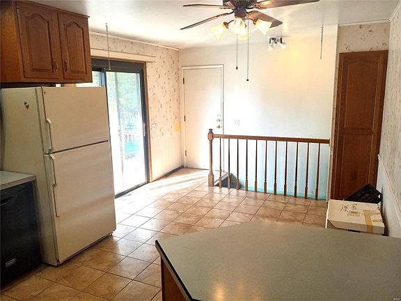 3rd image of 1520 Leisure Dr