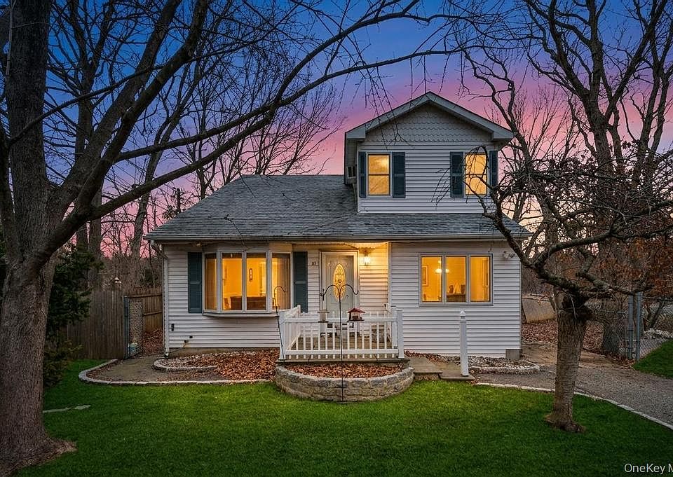 1st image of 34 Pinelawn Avenue