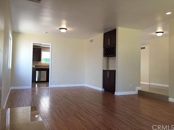 5th image of 7308 Kelvin Ave