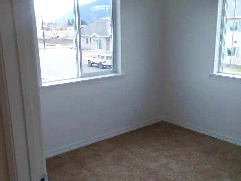 13 Diane Rd — Photo 7