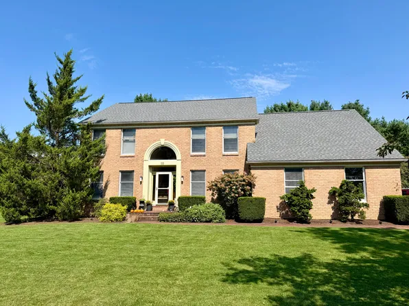 155 Springhouse Dr, Lewisburg, PA 17837